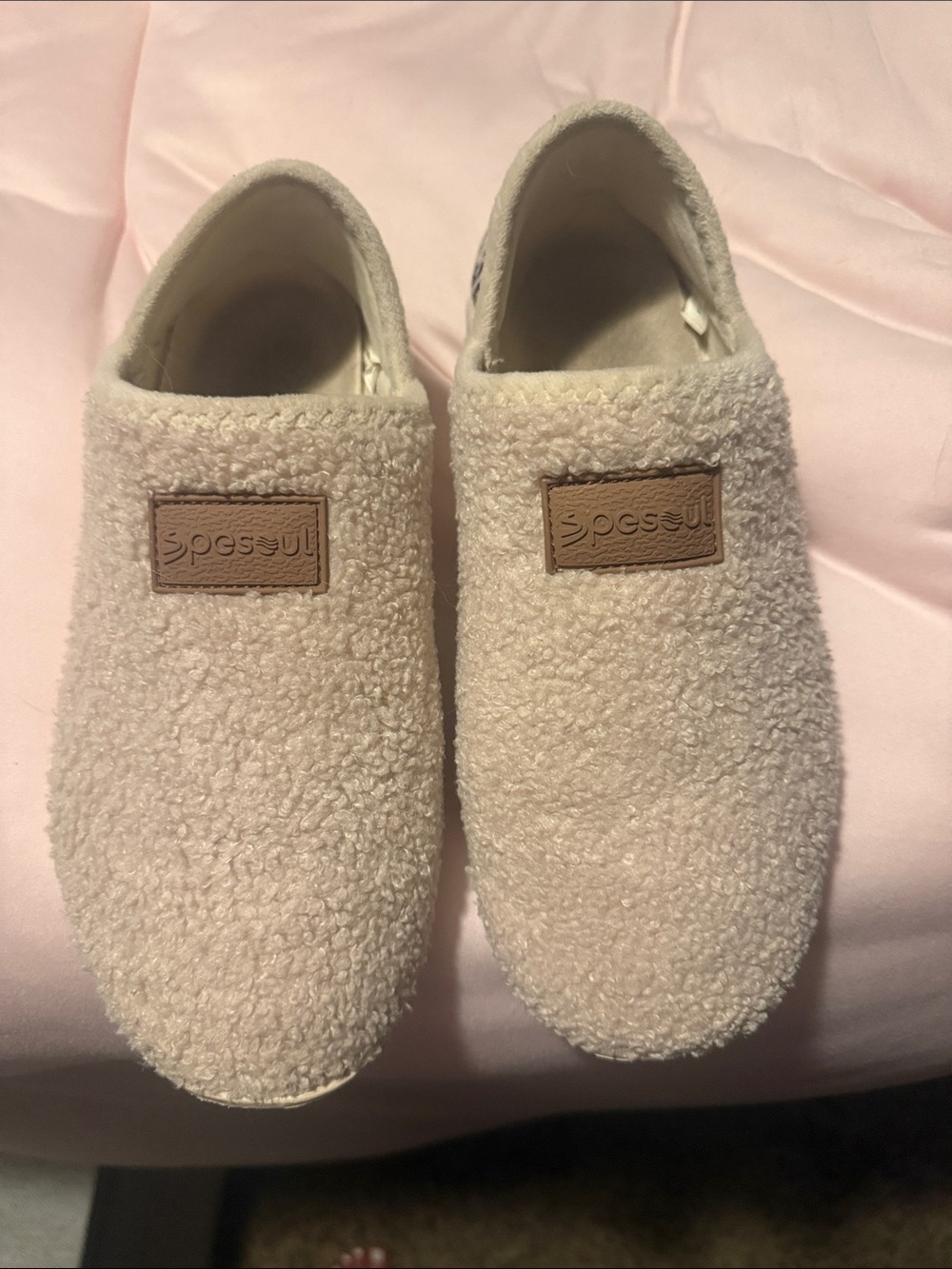Kids Cozy Slip-On Shoes in Cream - Soft Sherpa Comfort